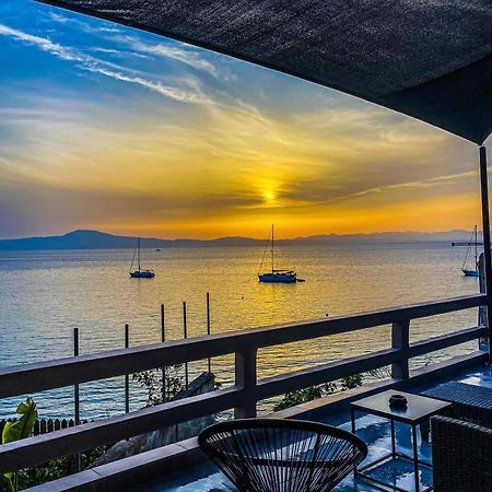 Poseidon'S Bayview Apartment Kitriai Exterior photo